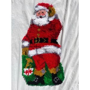 Santa Latch Hook Rug Christmas Holiday Decor Floor Wall Accent 33 x 16
